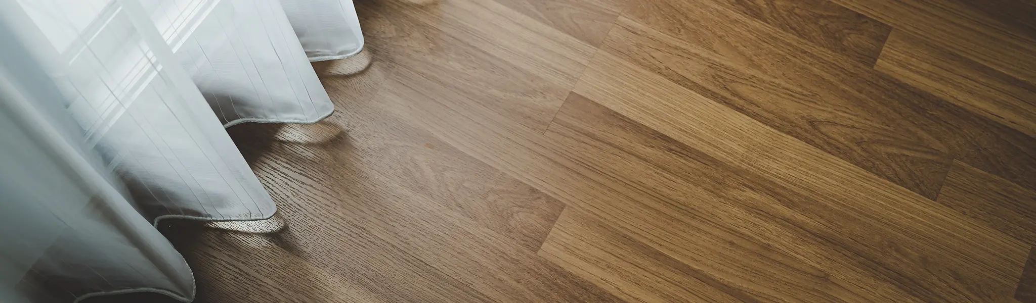 Woodlikecoveradobestock 405004460